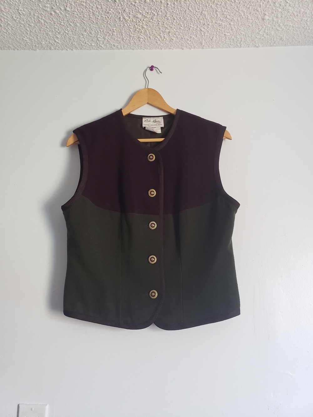 Wool-Cashmere Plum Olive Colorblock Sleeveless Vest with Gold medieval buttons